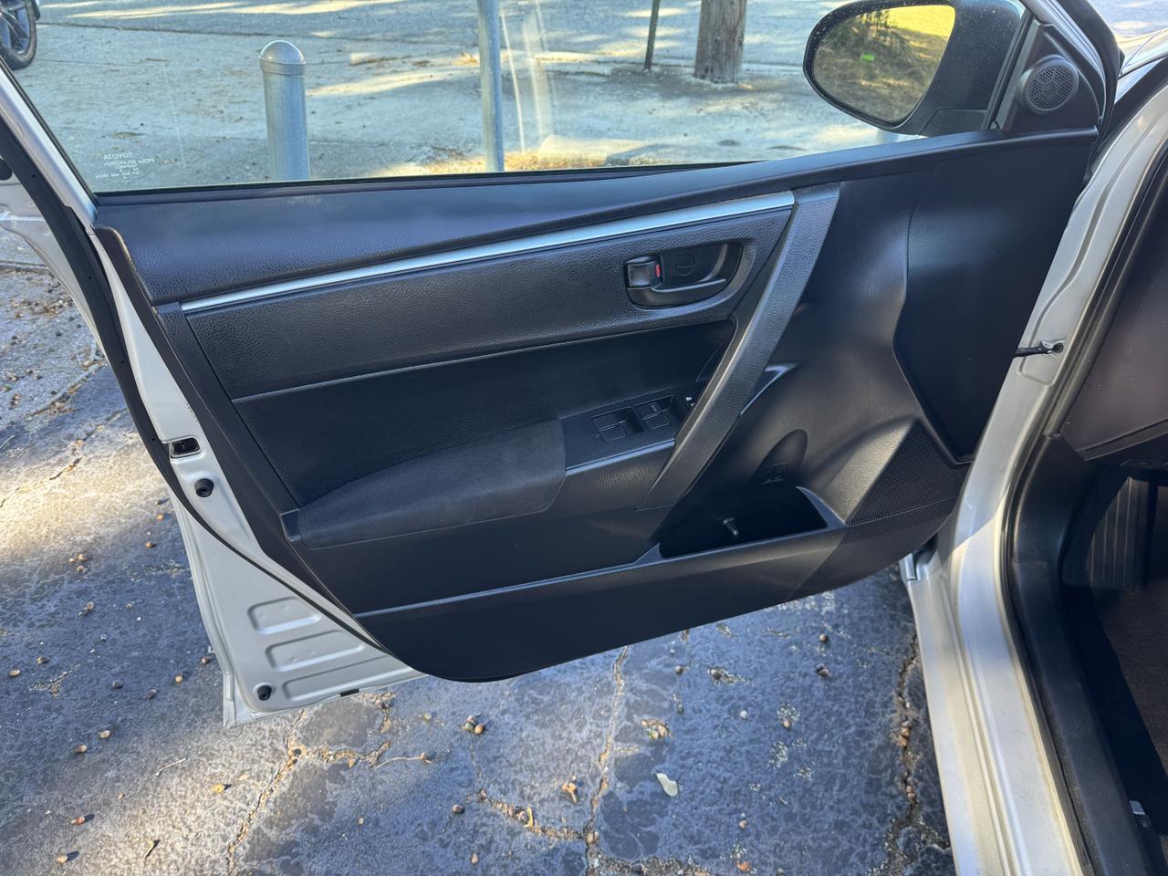 Toyota Corolla - Thumbnail 16