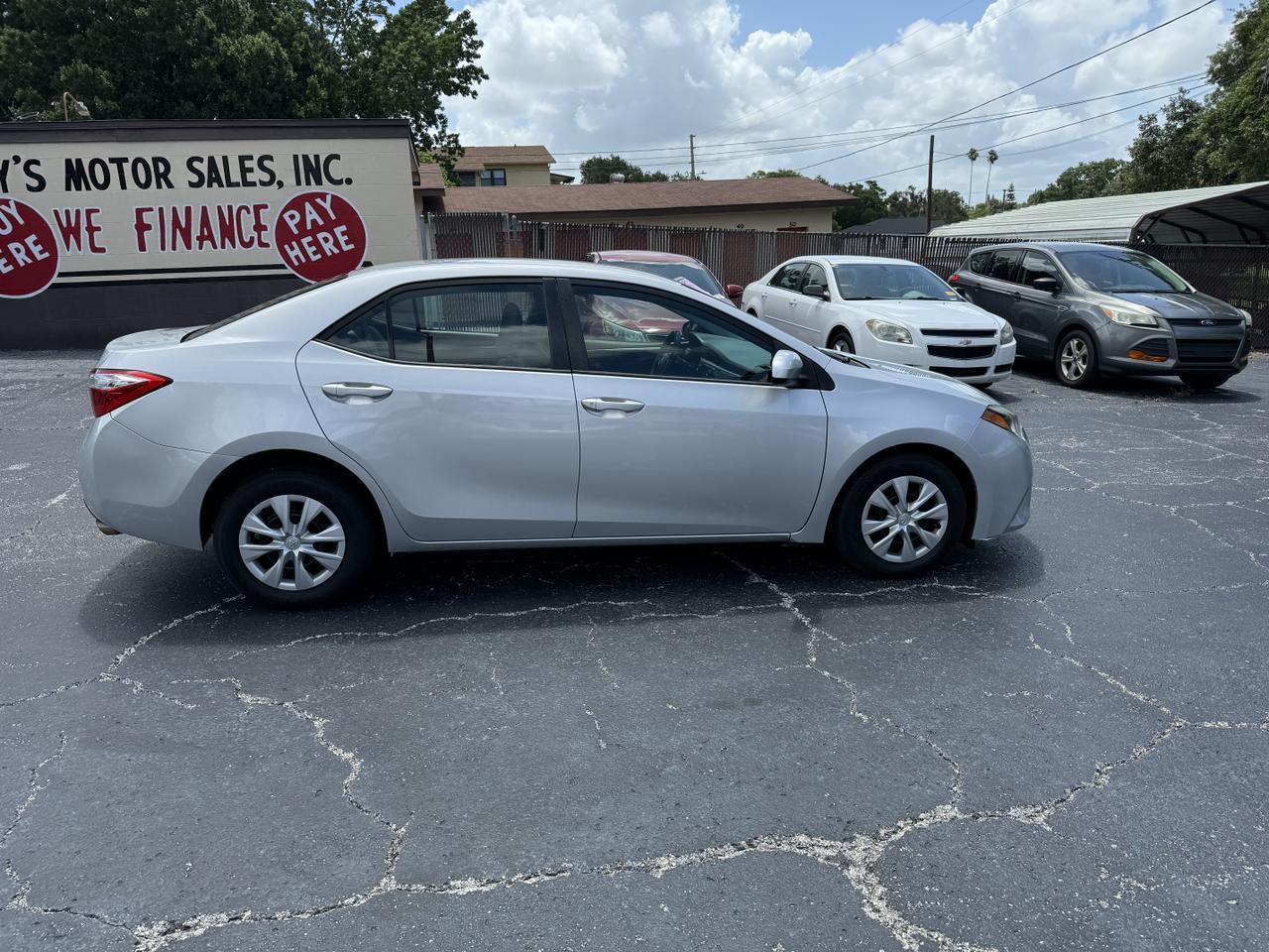 Toyota Corolla - Thumbnail 9