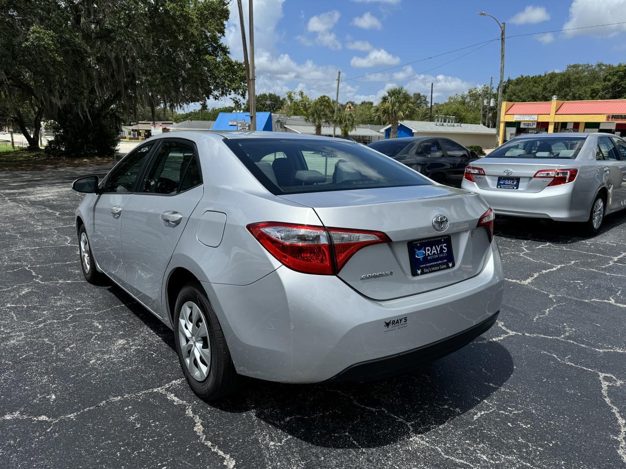 Toyota Corolla - Thumbnail 6