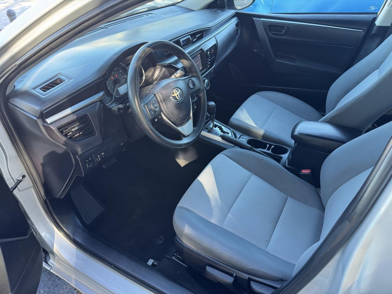 Toyota Corolla - Thumbnail 12