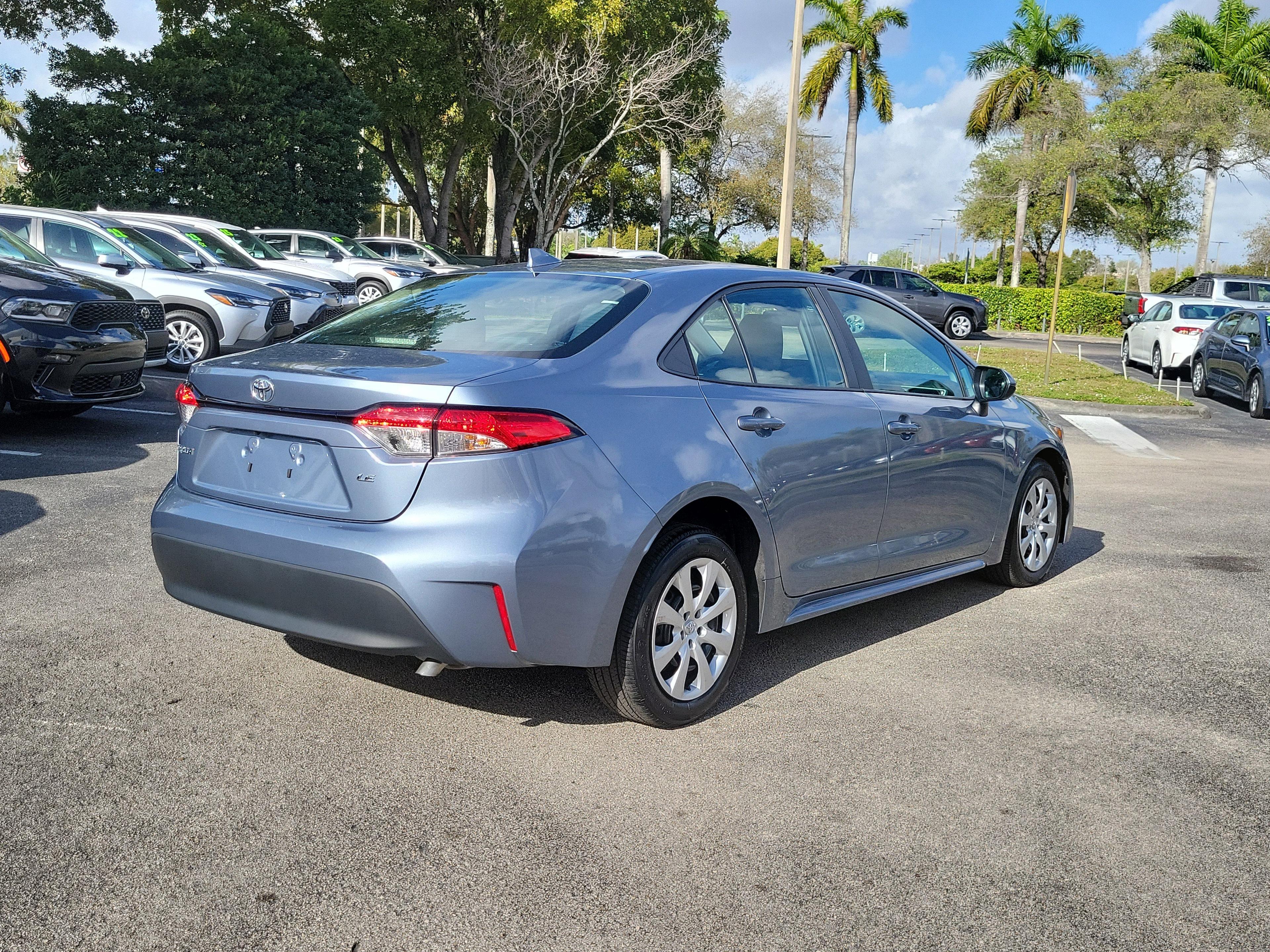 Toyota Corolla Le Fwd - Thumbnail 6