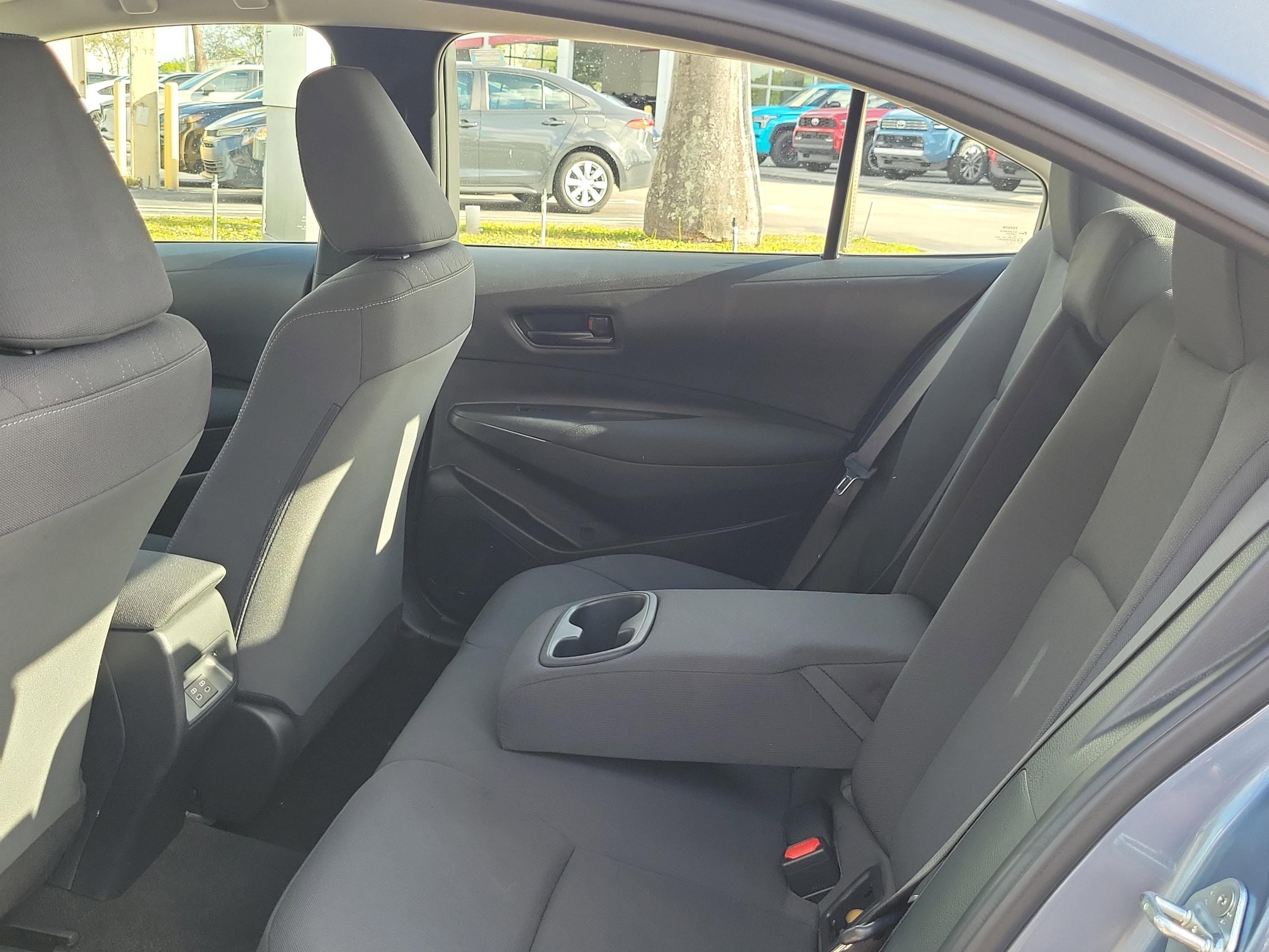 Toyota Corolla Le Fwd - Thumbnail 11