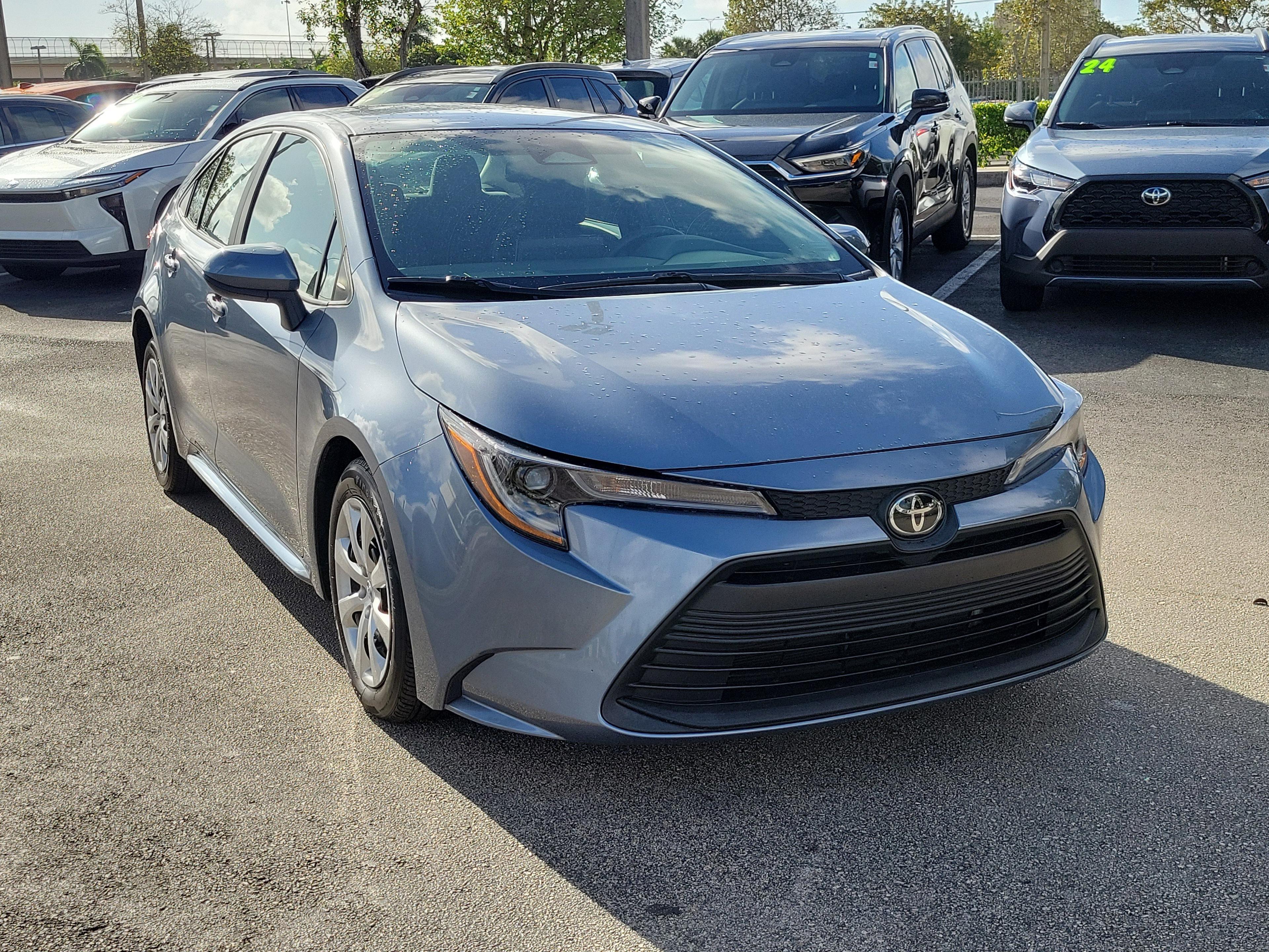 Toyota Corolla Le Fwd - Thumbnail 5