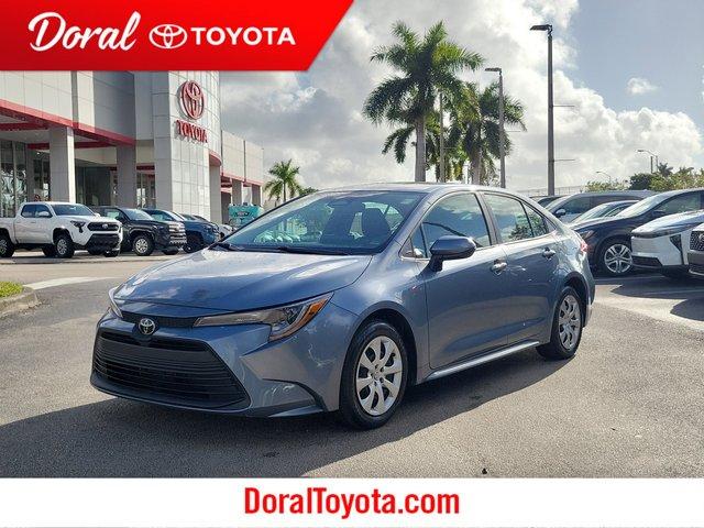 Toyota Corolla Le Fwd - View 1