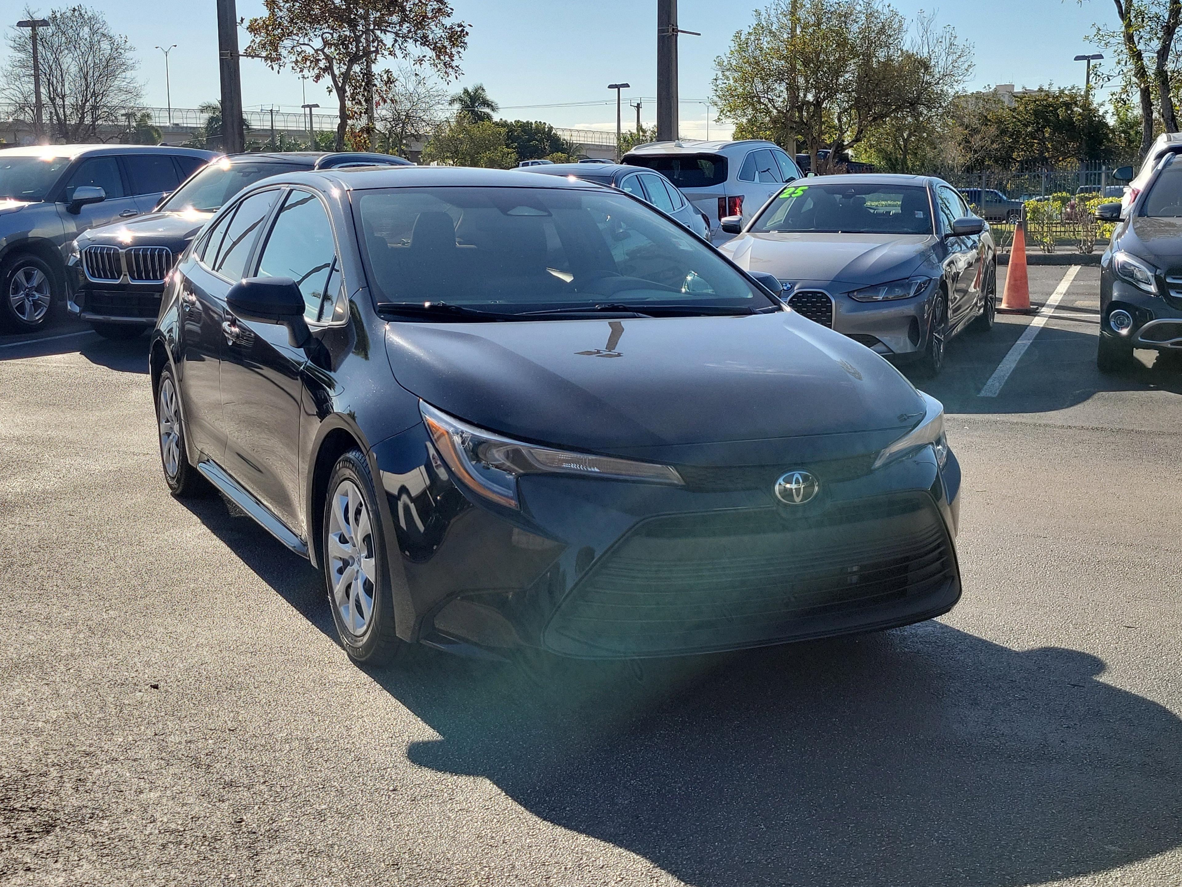 Toyota Corolla Le Fwd - Thumbnail 5