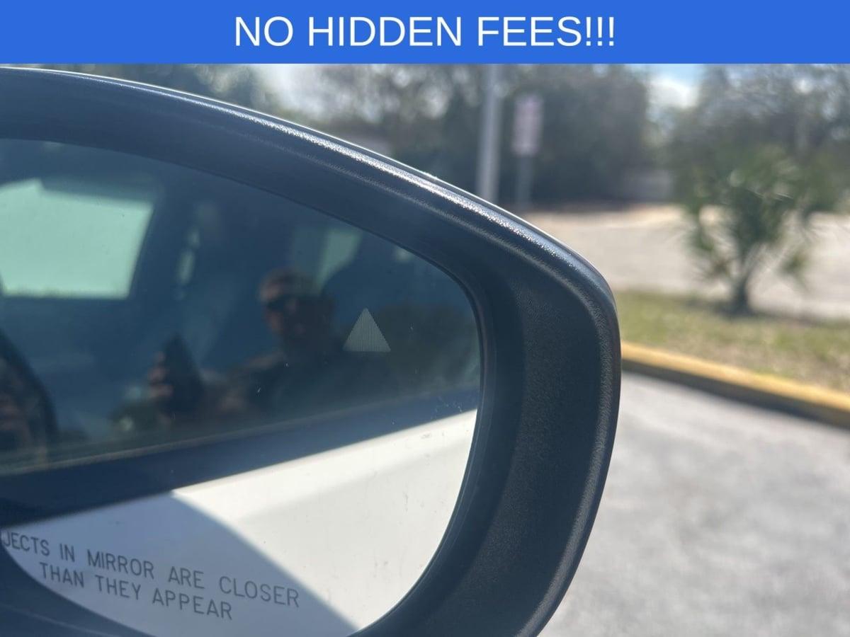 Chrysler Pacifica Touring L - Thumbnail 12