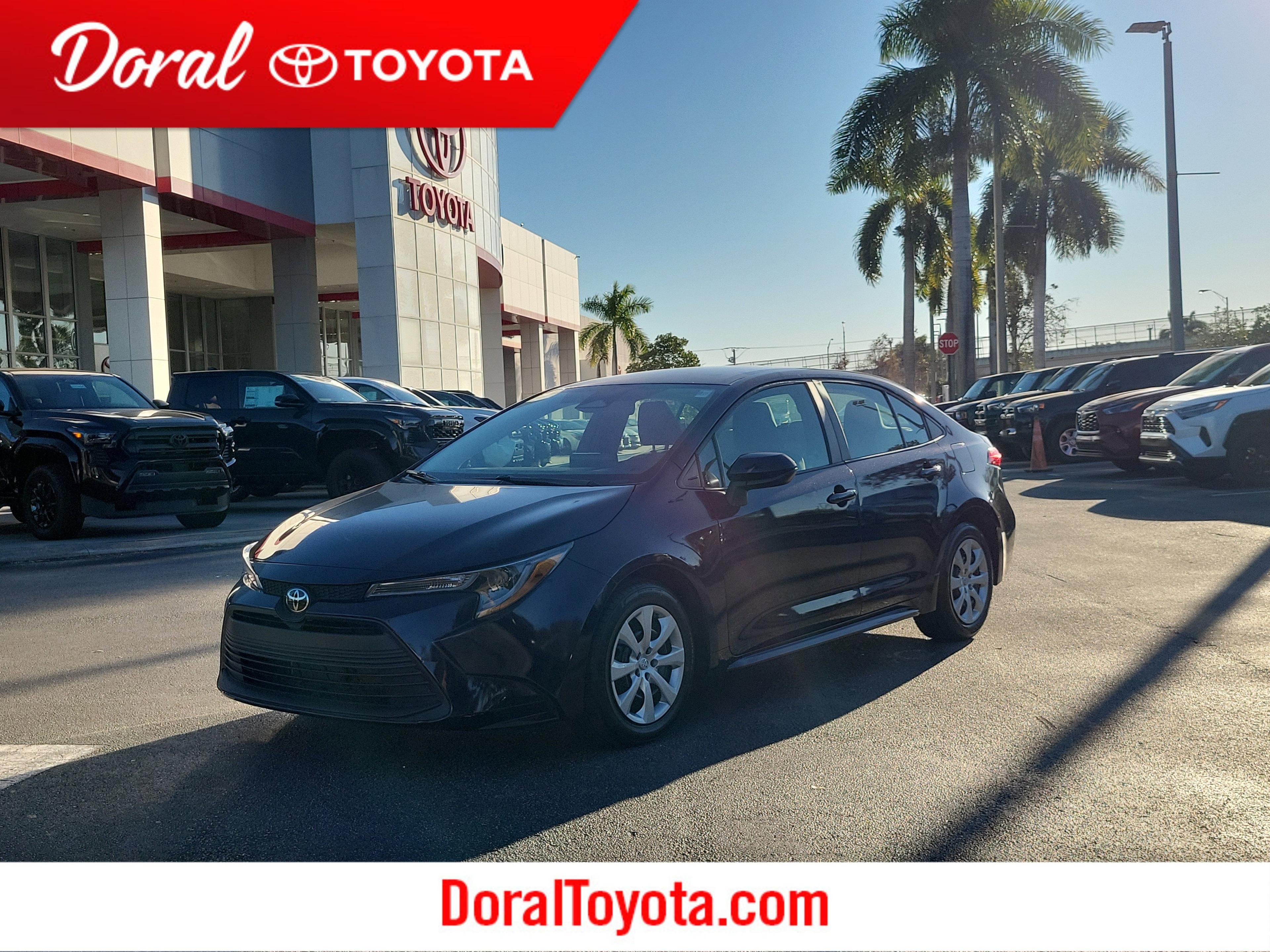 Toyota Corolla Le Fwd - Thumbnail 2