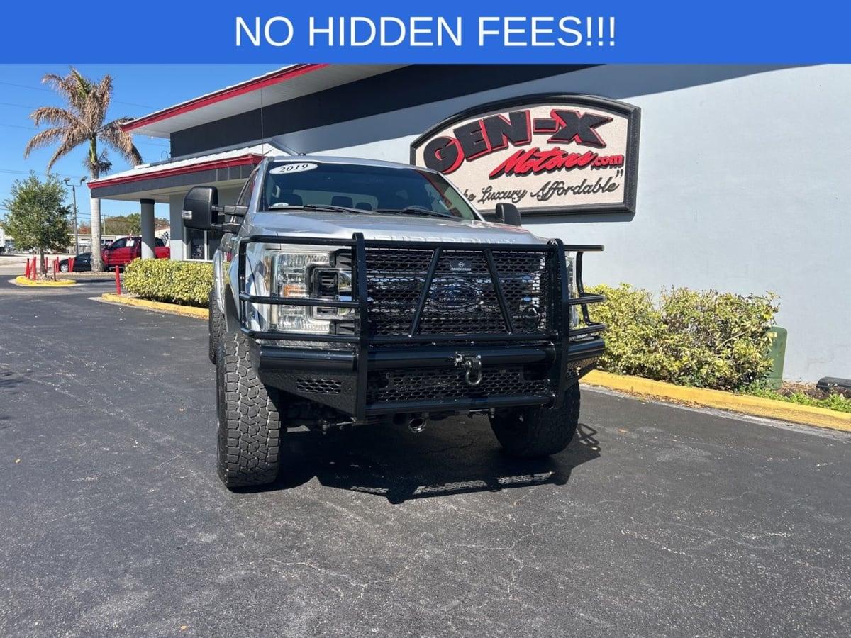 Ford Super Duty F-250 Srw Xlt - Thumbnail 3