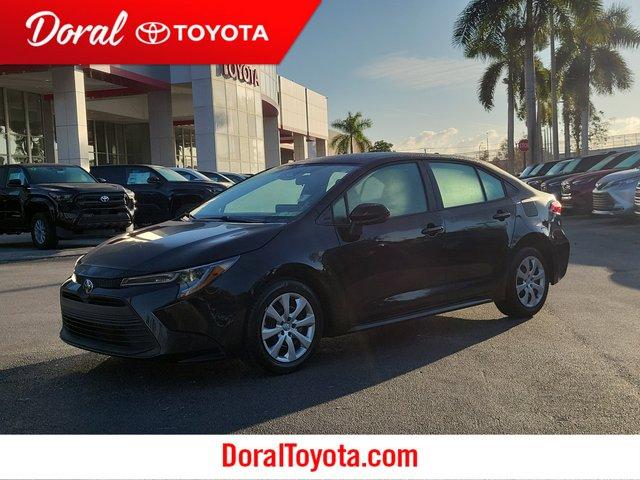 Toyota Corolla Le Fwd - View 1