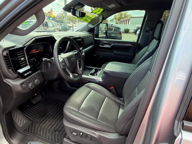 Chevrolet Silverado 2500Hd4Wd Crew Cab 159" Ltz - Thumbnail 3