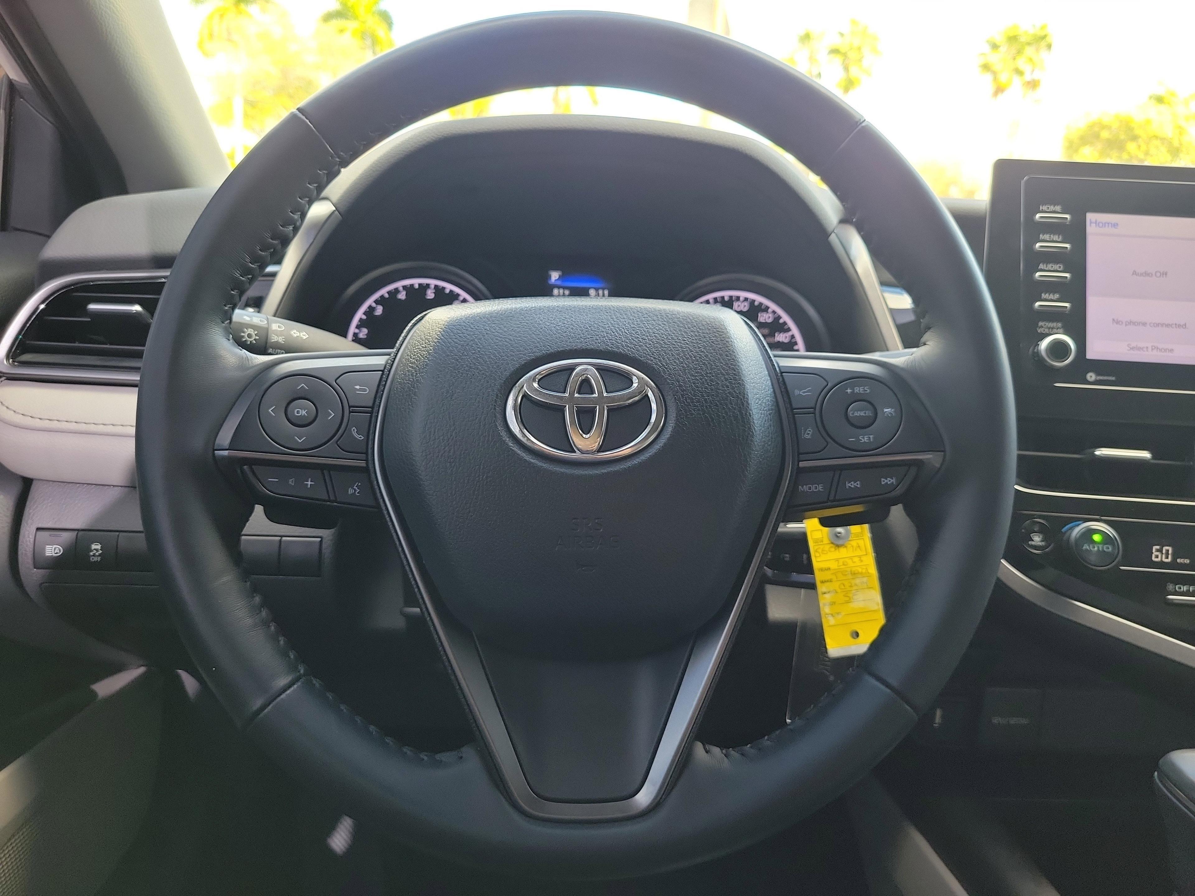 Toyota Camry Se Fwd - Thumbnail 15