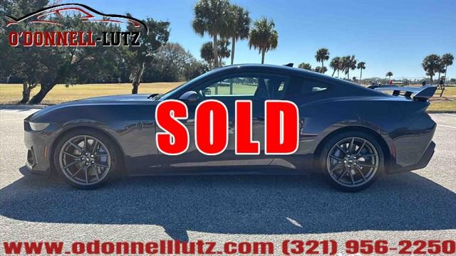 Ford Mustang Dark Horse W/ Equipment Group 700A, Technology Package, Dark Horse Appearance Package, & Mor - Thumbnail 4