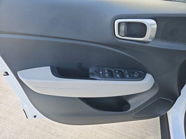 Hyundai Venue Sel Fwd 4D Sport Utility - Thumbnail 16