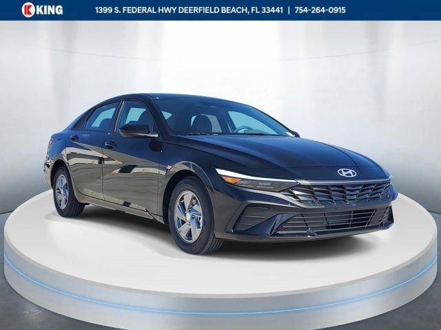 Hyundai Elantra Se Fwd 4D Sedan - View 1