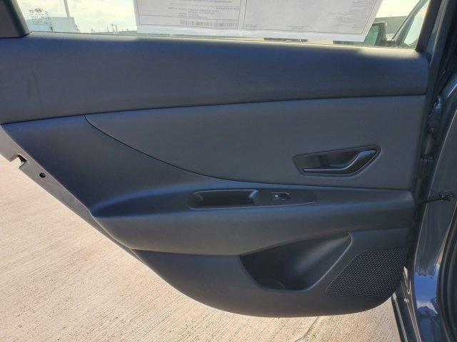 Hyundai Elantra Sel Sport Fwd 4D Sedan - Thumbnail 10