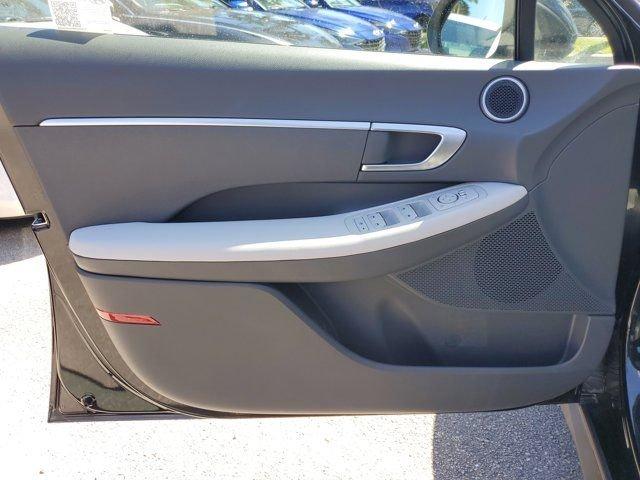 Hyundai Sonata Se Fwd 4D Sedan - Thumbnail 16