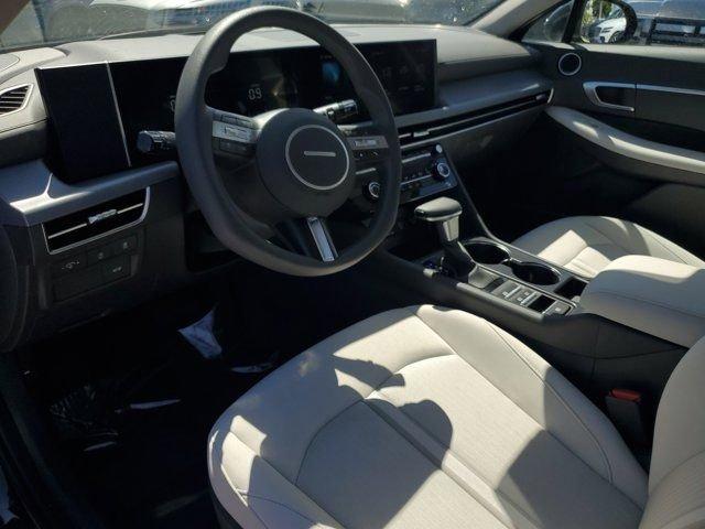 Hyundai Sonata Se Fwd 4D Sedan - Thumbnail 15