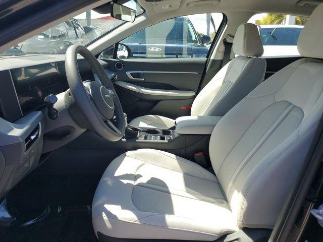Hyundai Sonata Se Fwd 4D Sedan - Thumbnail 13