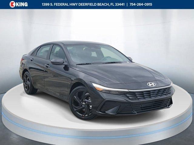 Hyundai Elantra Sel Sport Fwd 4D Sedan - Thumbnail 2