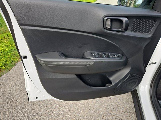 Hyundai Venue Limited Fwd 4D Sport Utility - Thumbnail 15