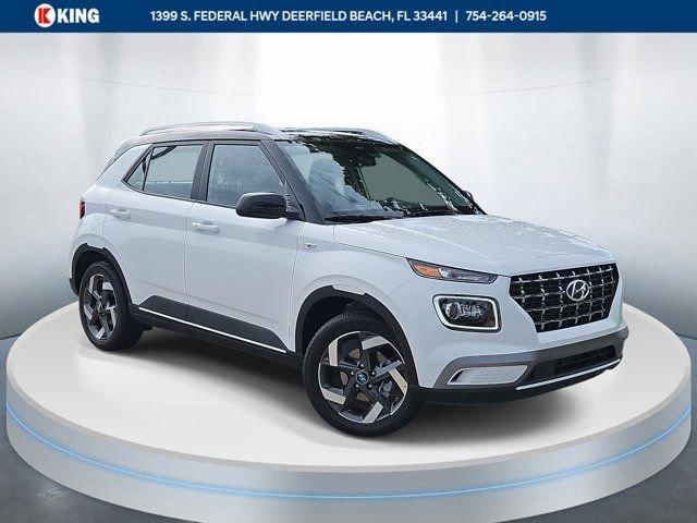 Hyundai Venue Limited Fwd 4D Sport Utility - Thumbnail 2