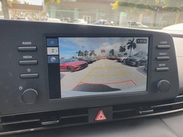 Hyundai Elantra Sel Sport Fwd 4D Sedan - Thumbnail 16