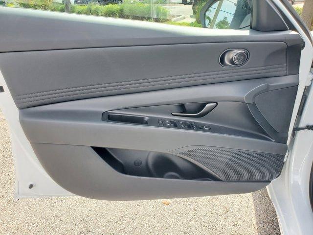 Hyundai Elantra Sel Sport Fwd 4D Sedan - Thumbnail 13