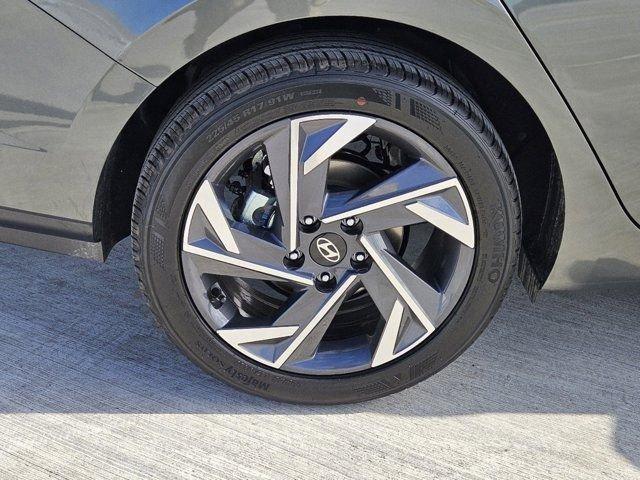 Hyundai Elantra Sel Convenience Fwd 4D Sedan - Thumbnail 8