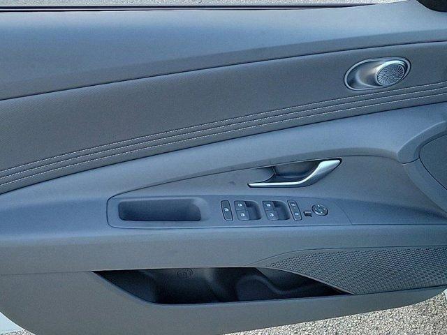 Hyundai Elantra Sel Convenience Fwd 4D Sedan - Thumbnail 17