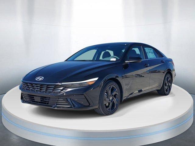 Hyundai Elantra Sel Sport Premium Fwd 4D Sedan - Thumbnail 3