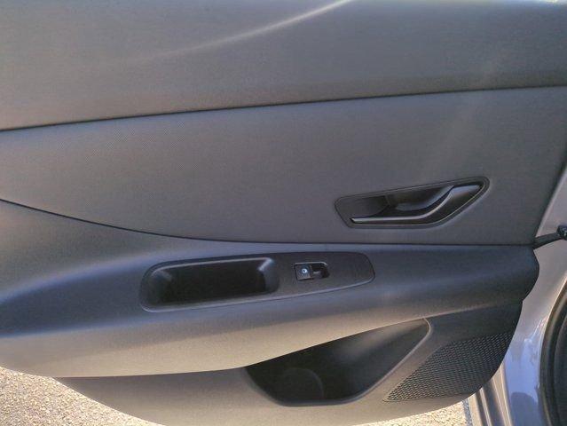 Hyundai Elantra Sel Sport Premium Fwd 4D Sedan - Thumbnail 16