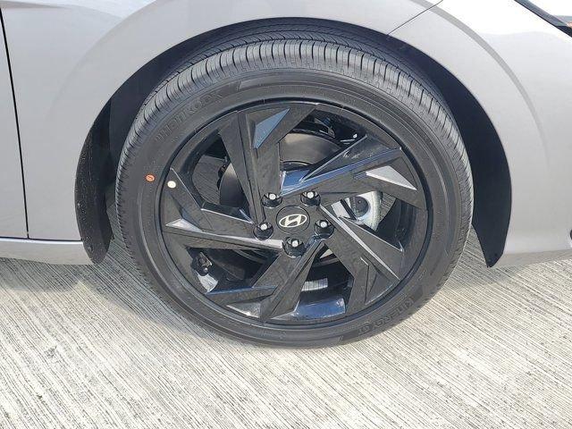 Hyundai Elantra Sel Sport Premium Fwd 4D Sedan - Thumbnail 6