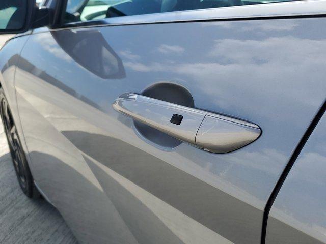 Hyundai Elantra Sel Sport Premium Fwd 4D Sedan - Thumbnail 13