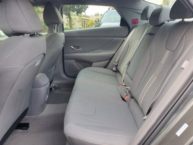 Hyundai Elantra Sel Sport Premium Fwd 4D Sedan - Thumbnail 7