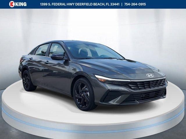 Hyundai Elantra Sel Sport Premium Fwd 4D Sedan - Thumbnail 2