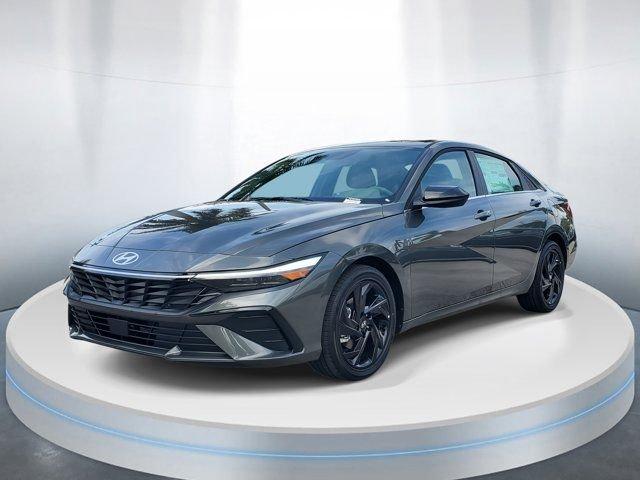 Hyundai Elantra Sel Sport Premium Fwd 4D Sedan - Thumbnail 3