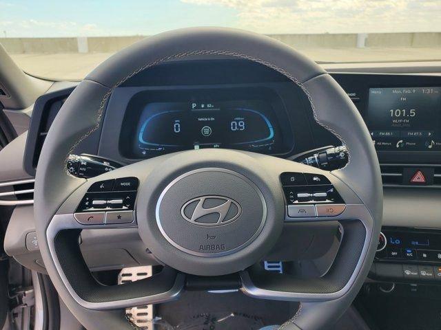 Hyundai Elantra Sel Sport Premium Fwd 4D Sedan - Thumbnail 16