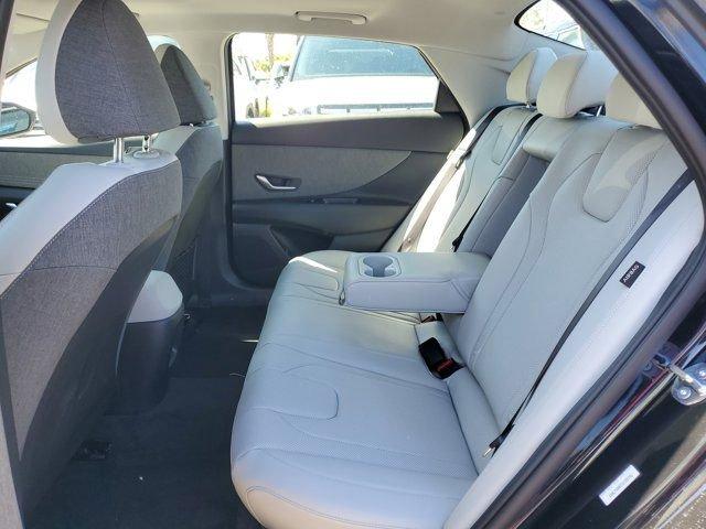 Hyundai Elantra Limited Fwd 4D Sedan - Thumbnail 7