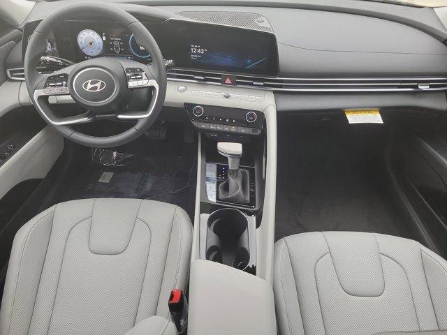 Hyundai Elantra Limited Fwd 4D Sedan - Thumbnail 13