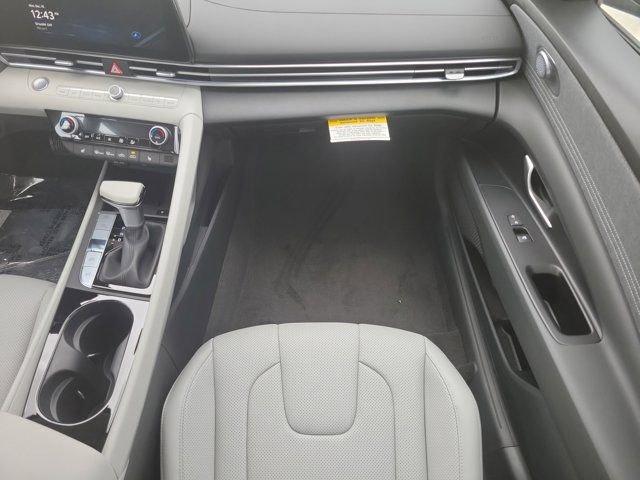 Hyundai Elantra Limited Fwd 4D Sedan - Thumbnail 15