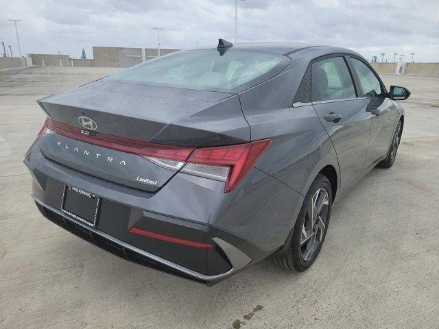 Hyundai Elantra Limited Fwd 4D Sedan - Thumbnail 7