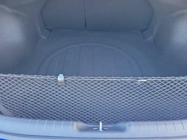 Hyundai Elantra Limited Fwd 4D Sedan - Thumbnail 9