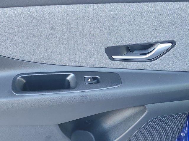 Hyundai Elantra Limited Fwd 4D Sedan - Thumbnail 10