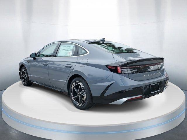 Hyundai Sonata Sel Sport Fwd 4D Sedan - Thumbnail 4