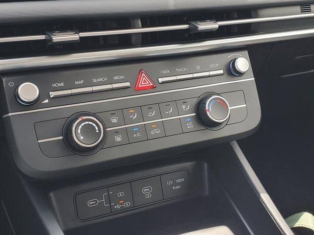 Hyundai Tucson Se Fwd Fwd 4D Sport Utility - Thumbnail 16