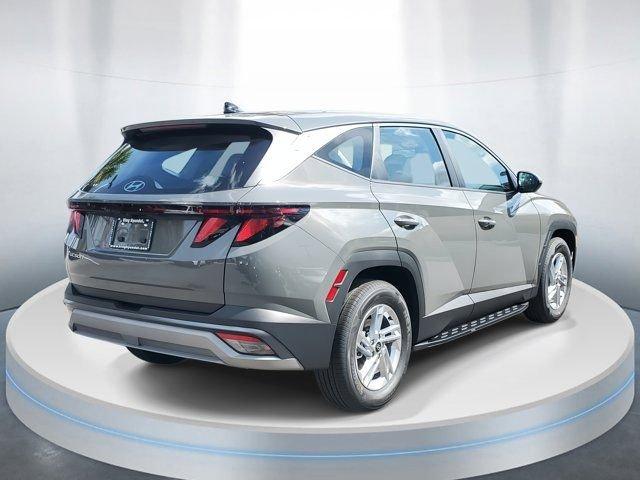 Hyundai Tucson Se Fwd Fwd 4D Sport Utility - Thumbnail 5