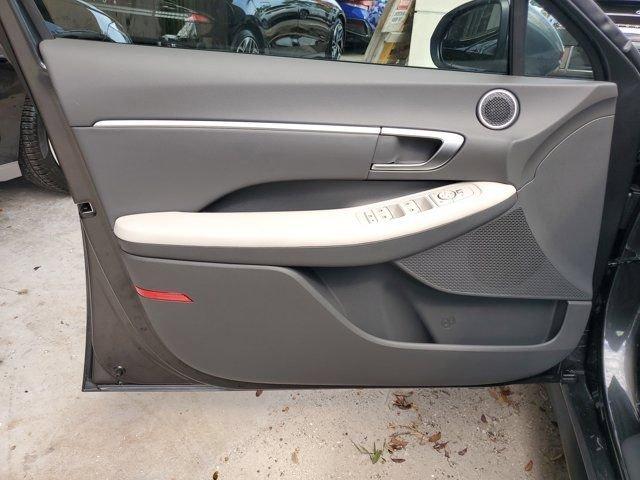 Hyundai Sonata Hybrid Blue Fwd 4D Sedan - Thumbnail 12