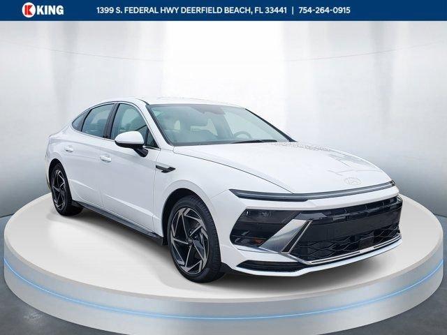 Hyundai Sonata Sel Sport Fwd 4D Sedan - View 1