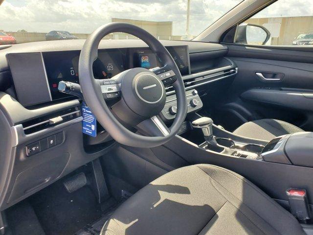 Hyundai Tucson Se Fwd Fwd 4D Sport Utility - Thumbnail 9