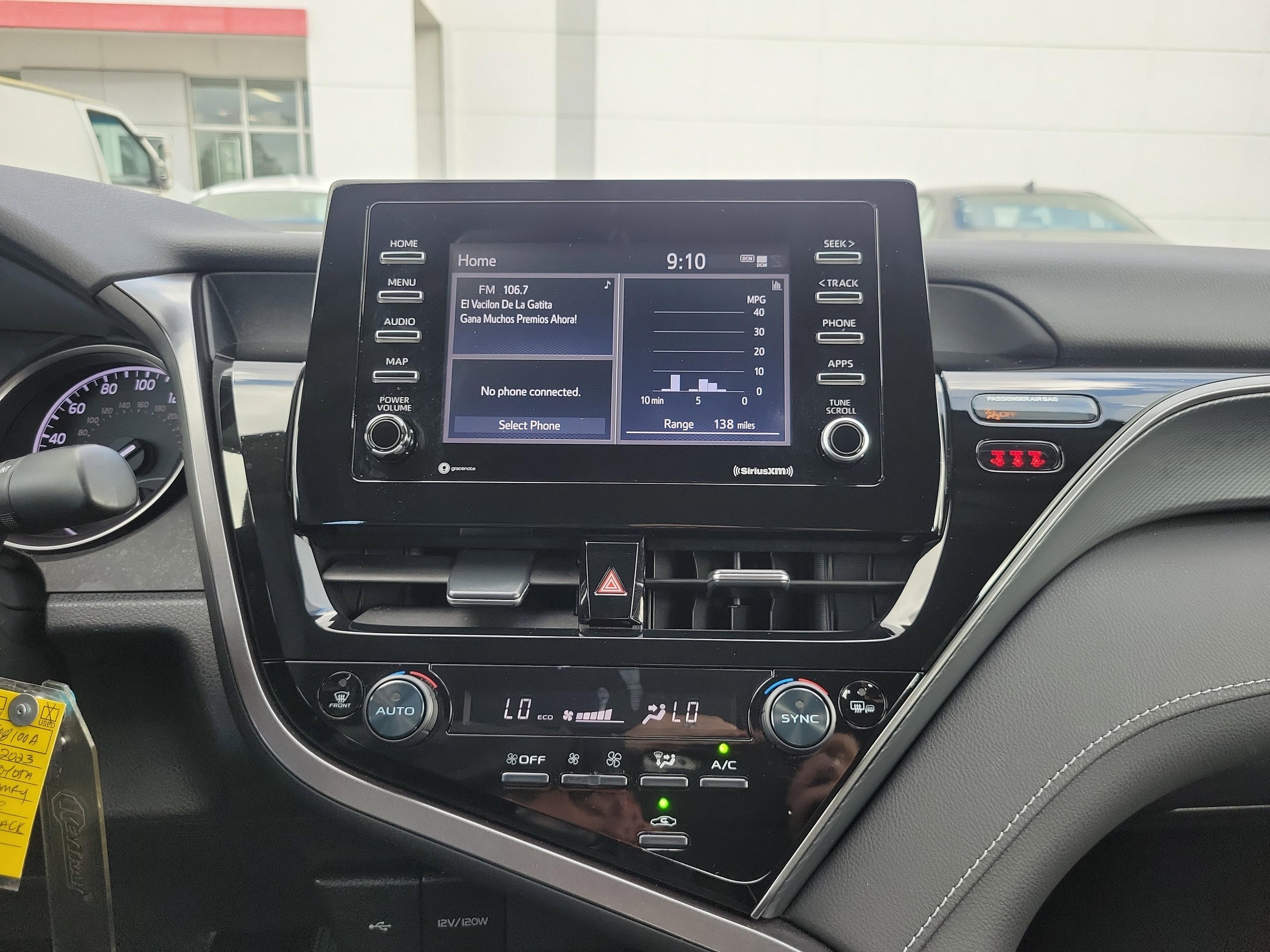 Toyota Camry Se Fwd - Thumbnail 20